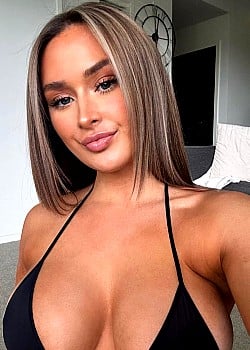 Holly Costello